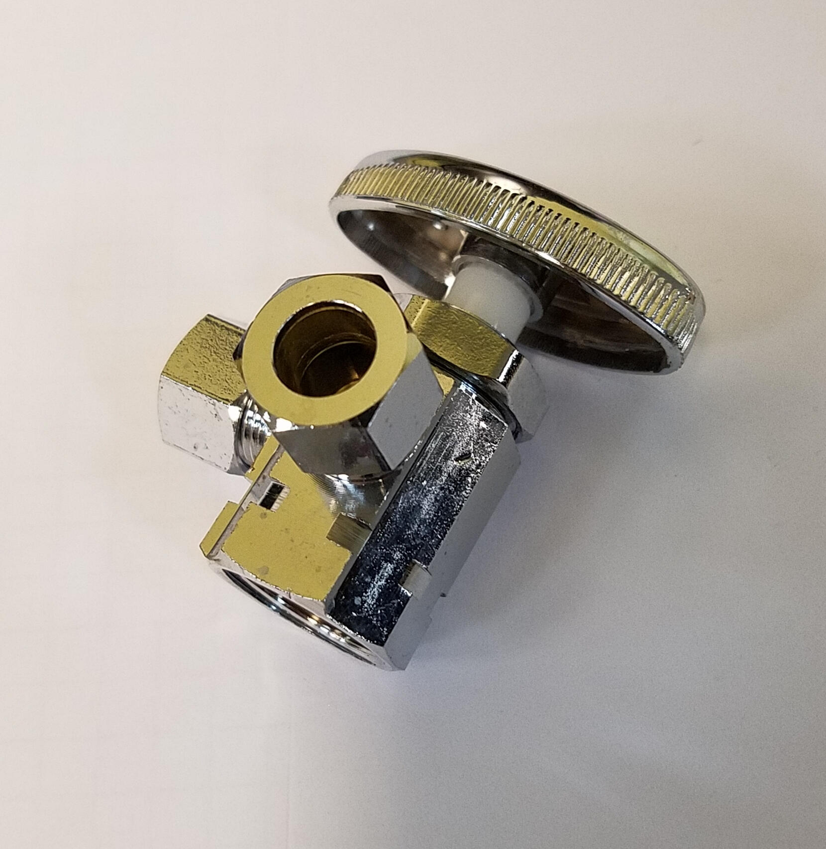 Granite Brass Supply Dual Outlet Angle Stop Valve, Multi Turn Handle, 1/2" NPT Female x 3/8" OD x 1/4" OD