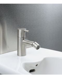 Vola HV4M-16 Chrome Bidet Set