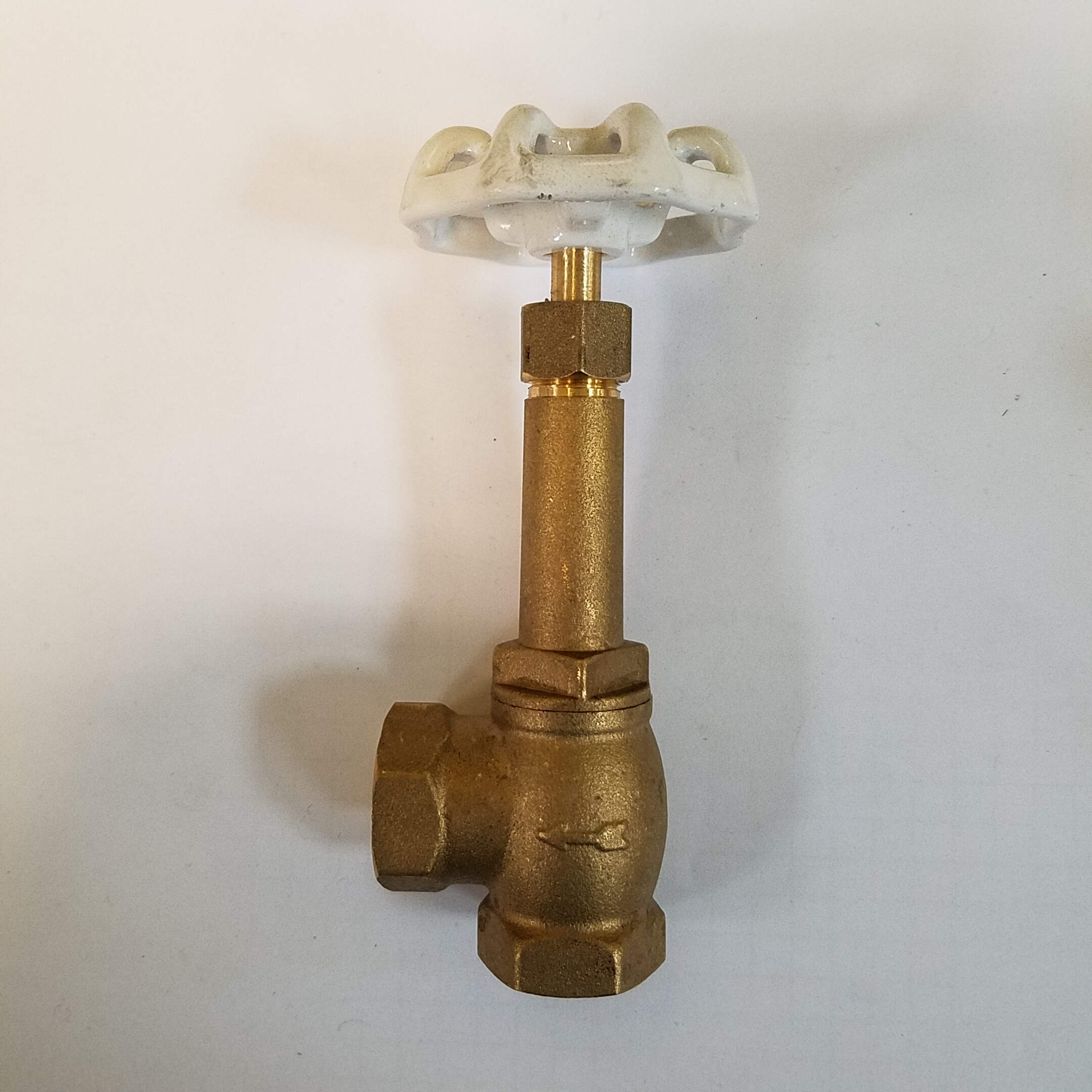 Granite GANLB05 Brass Angle Long Bonnet Valve, 1/2" NPT Female