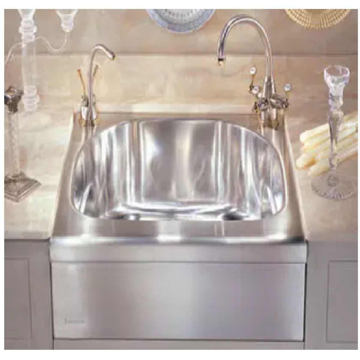 Franke MHX710 Manor House 23" L X 24" W X 9" D Apron Front 18 Gauge Stainless Steel Single Bowl Sink in Stainless Steel