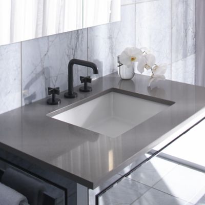 Robern TC25UCN21-1 Glass Vanity Top, 25" H X 19" W X 19/32" D, Center Integrated Sink, Single Hole, White