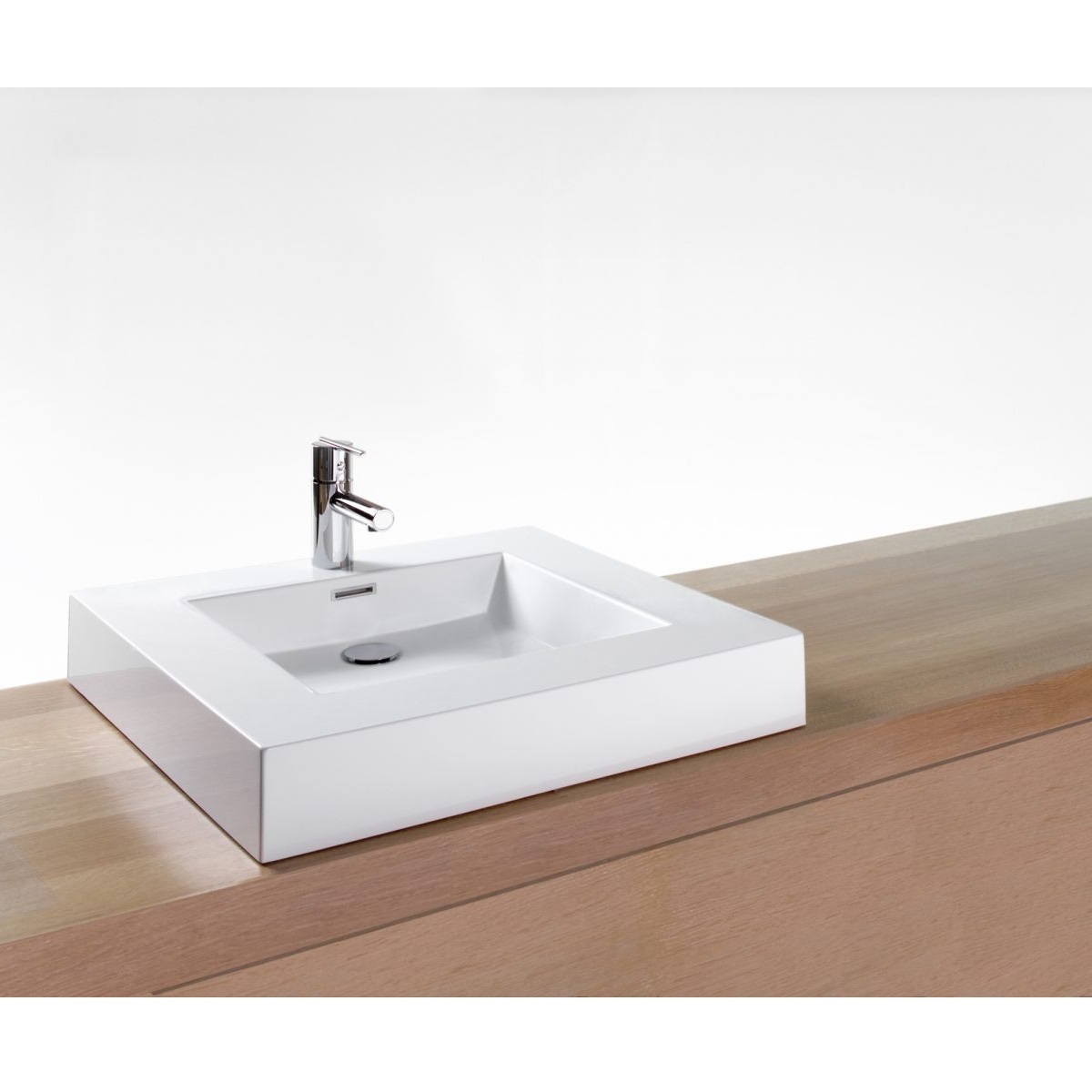 WetStyle VC24-O-8-MB-GA Above Counter Sink 24" L X 22" W X 4" H in White True High Gloss with Matte Overflow, 3 Holes 8" CC